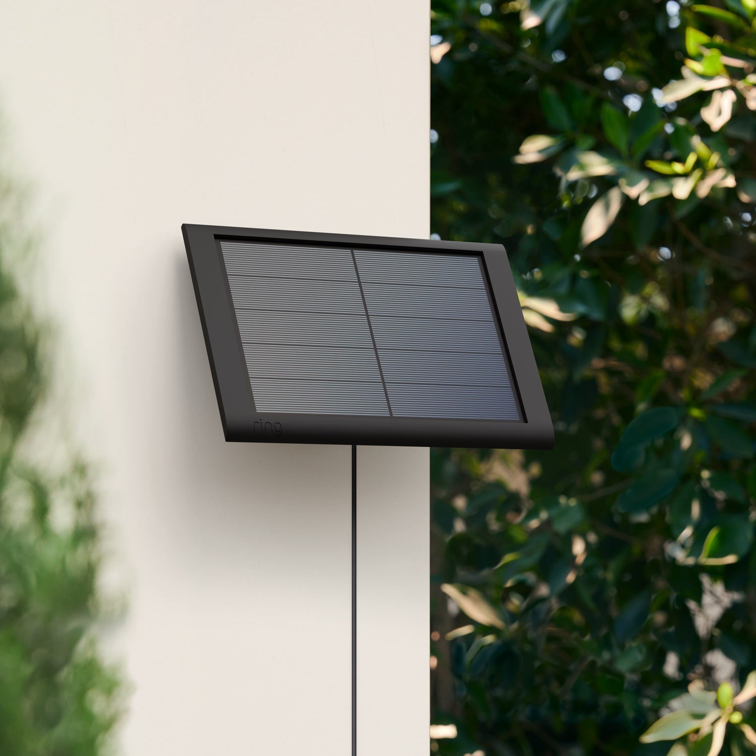 Solar Panel USB-C (Stick Up Cam, Outdoor Camera Plus, Stick Up Cam Pro, Spotlight Cam Plus, Spotlight Cam Pro, Alarm Outdoor Siren)