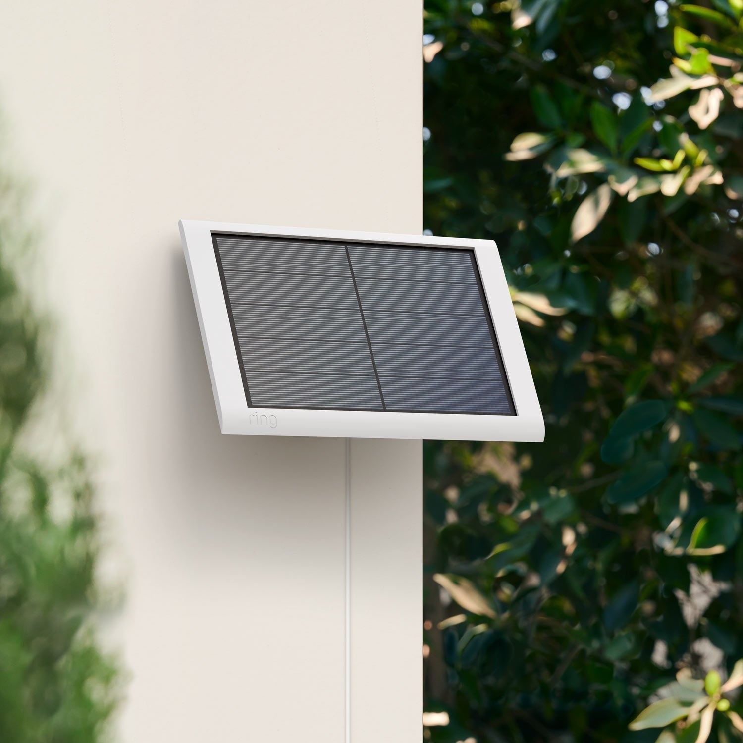 Solar Panel USB-C (Stick Up Cam, Outdoor Camera Plus, Stick Up Cam Pro, Spotlight Cam Plus, Spotlight Cam Pro, Alarm Outdoor Siren)